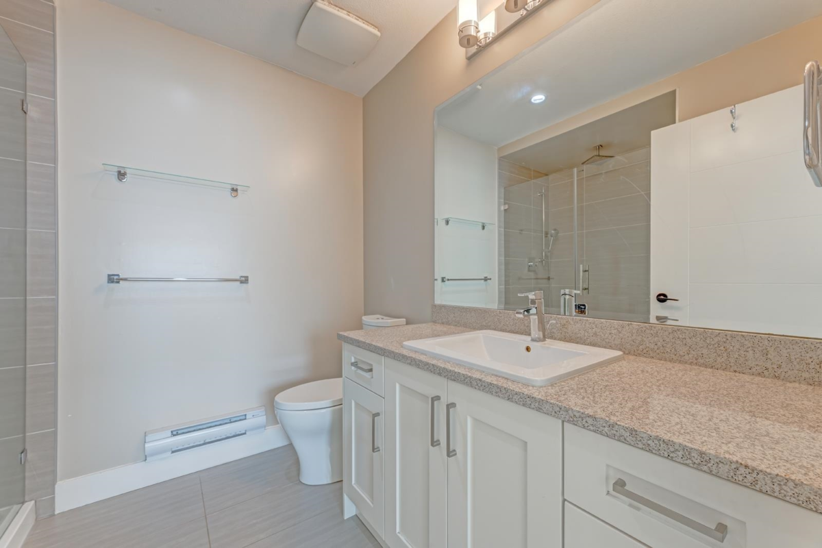 Hallway Photo of 303 1405 Dayton Street, Coquitlam, BC