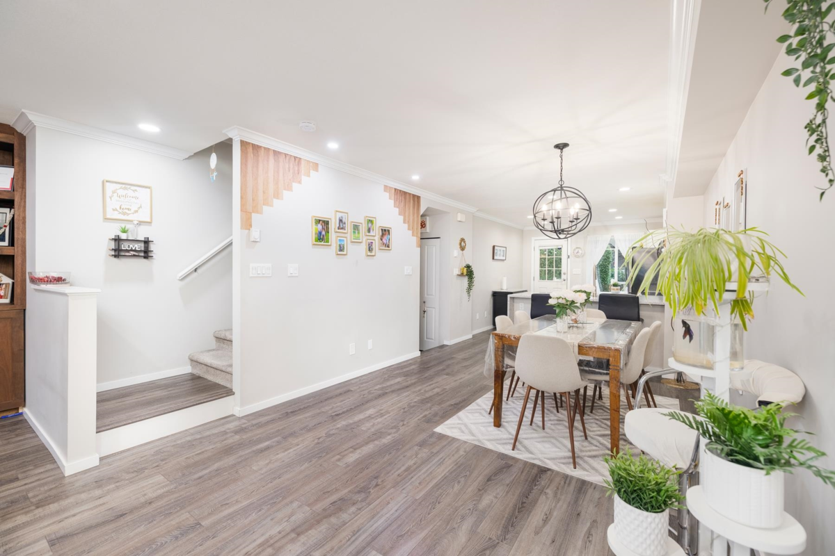 Family Room Photo of 62` 15175 62a Avenue, Surrey, BC