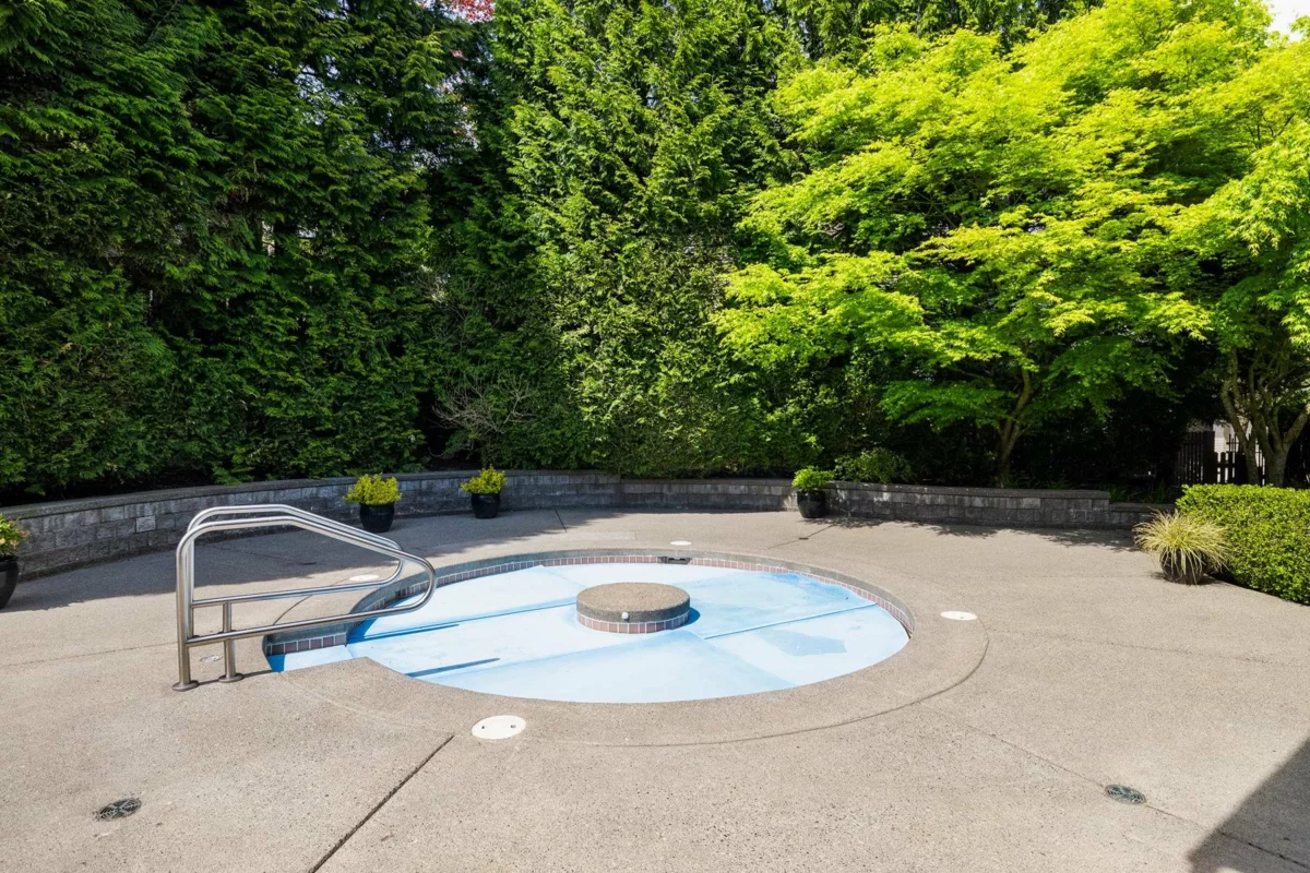 Hallway Photo of 62` 15175 62a Avenue, Surrey, BC