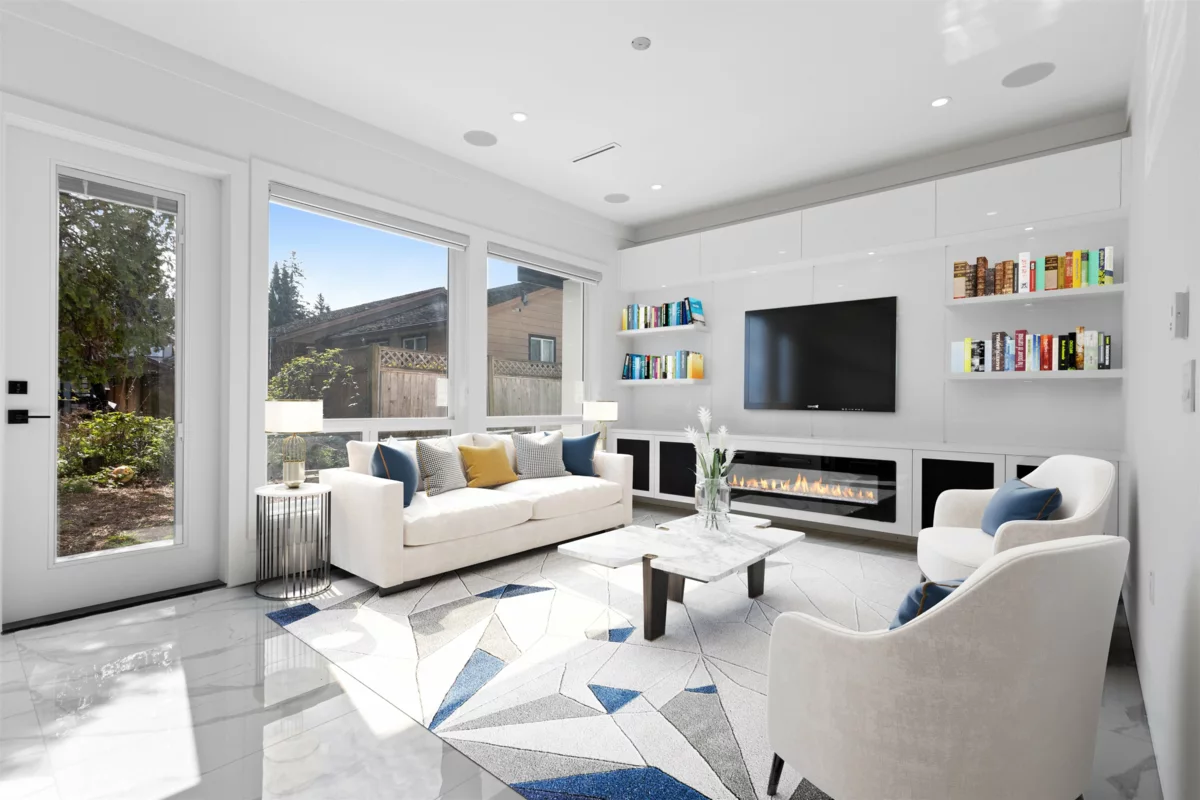 Dining Area Photo of 15584 89b Avenue, Surrey, BC