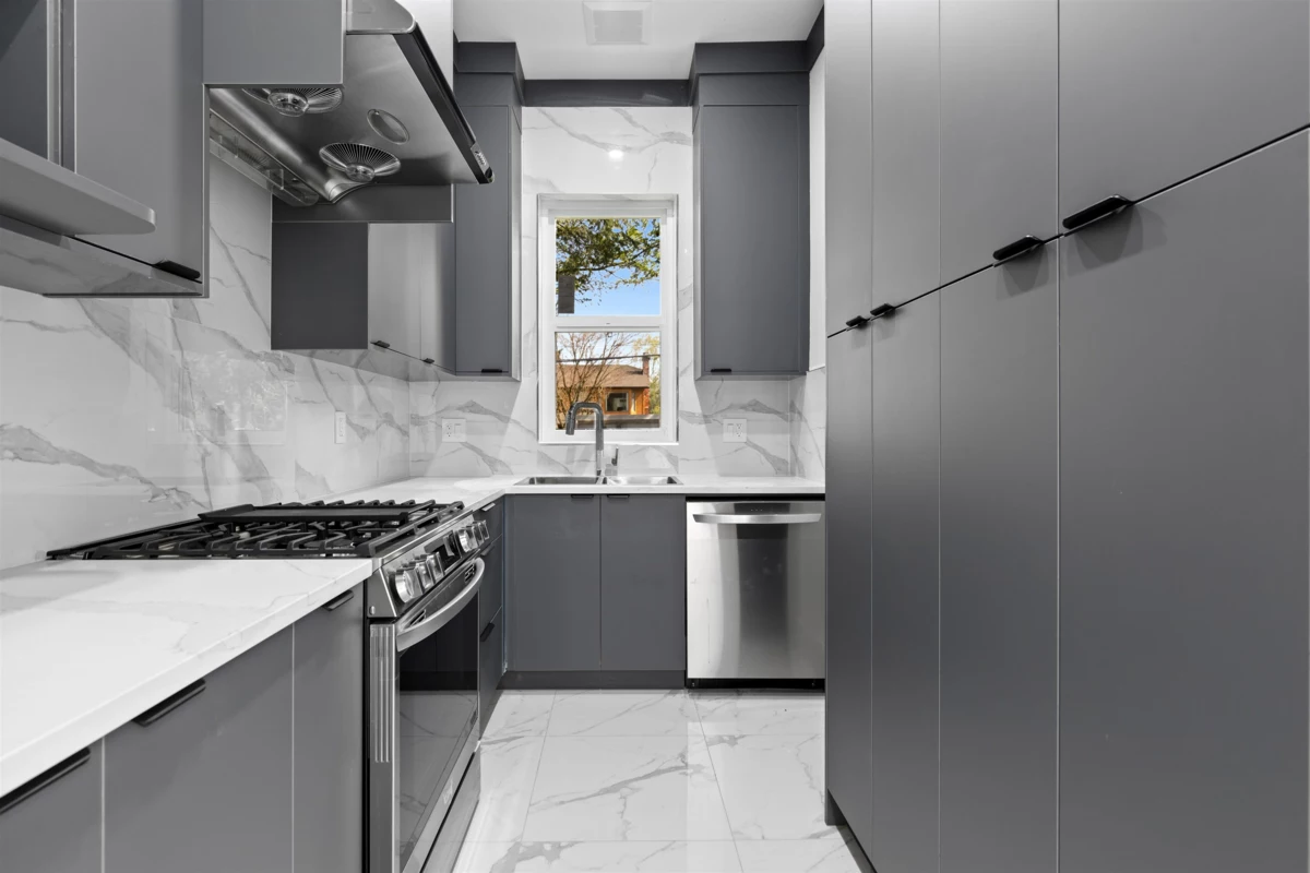 Pantry Photo of 15584 89b Avenue, Surrey, BC