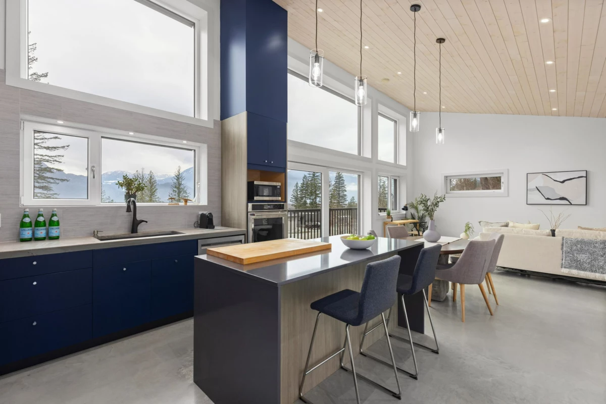 Living Room Photo of 7666 Cerulean Drive, Pemberton, BC