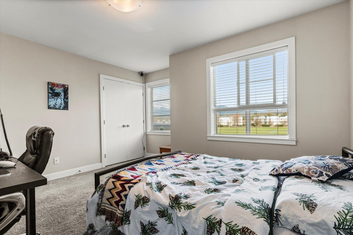 Garage Interior Photo of 45582 Meadowbrook Drive, Chilliwack, BC