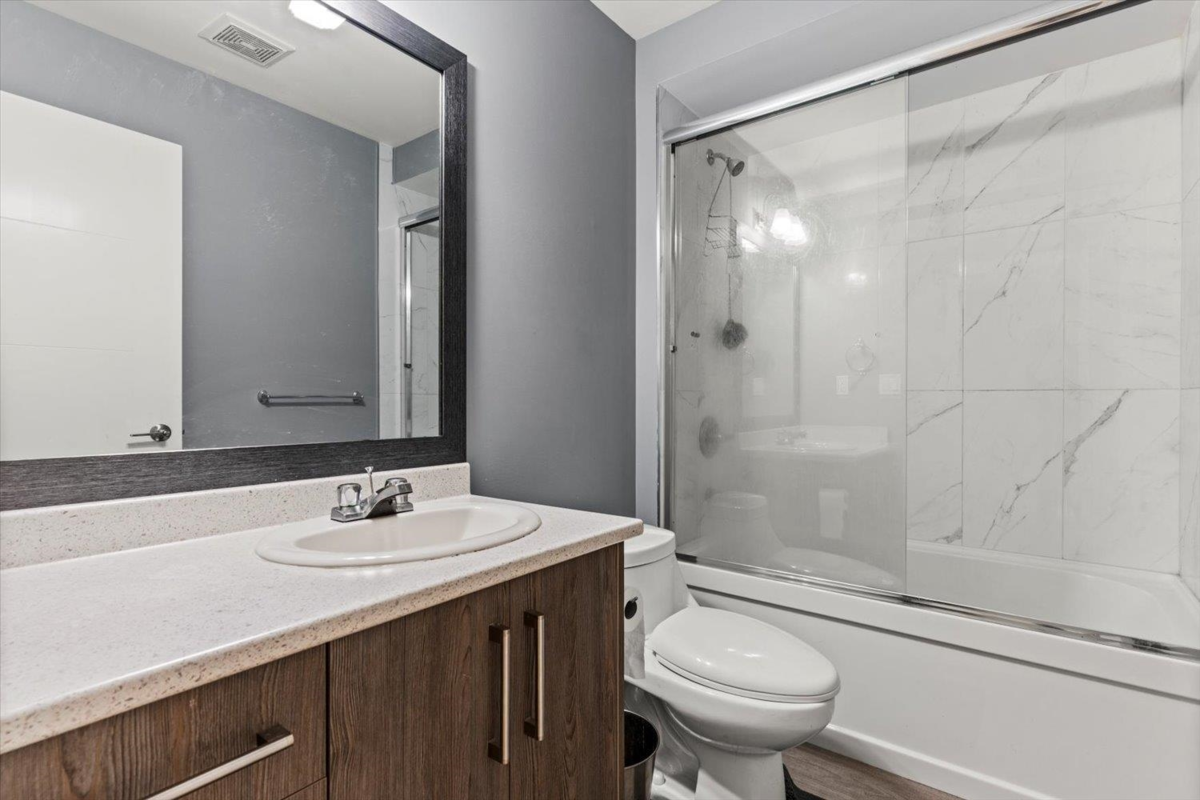 Hot Tub / Spa Photo of 45582 Meadowbrook Drive, Chilliwack, BC