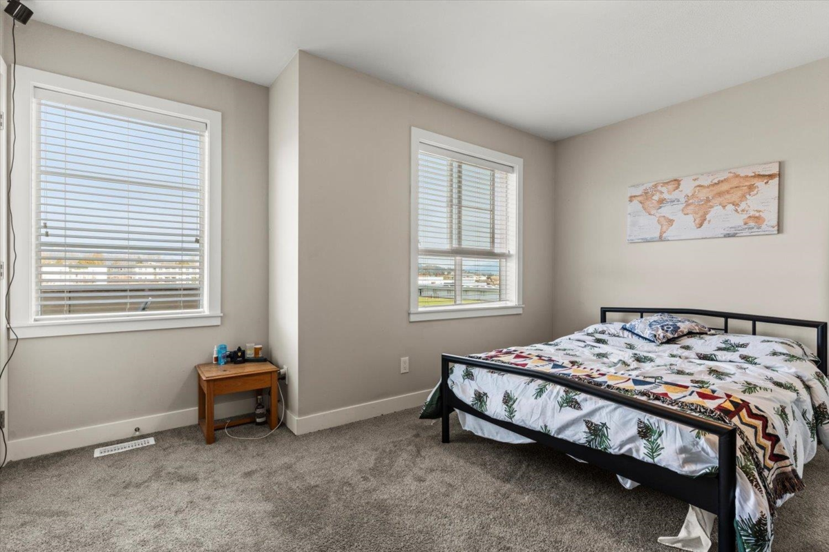 Staircase Photo of 45582 Meadowbrook Drive, Chilliwack, BC