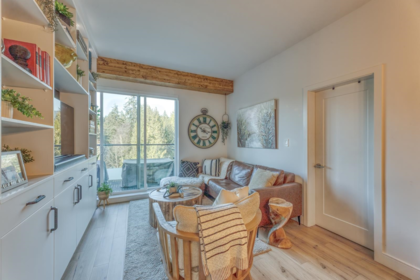 518 55 Klahanie Drive, Port Moody, BC