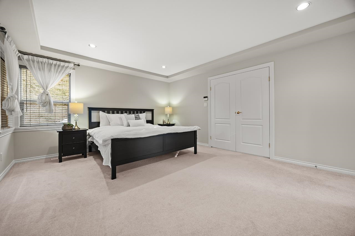 Garden / Landscaping Photo of 2970 Forestridge Place, Coquitlam, BC