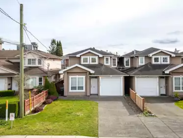 7474 Elwell Street, Burnaby, BC, Burnaby — 3 bed half duplex for sale