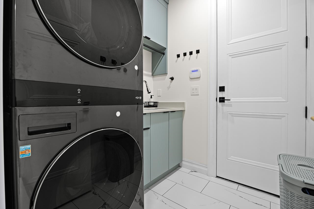 Bedroom 3 Photo of 6902 Kitchener Street, Burnaby, BC