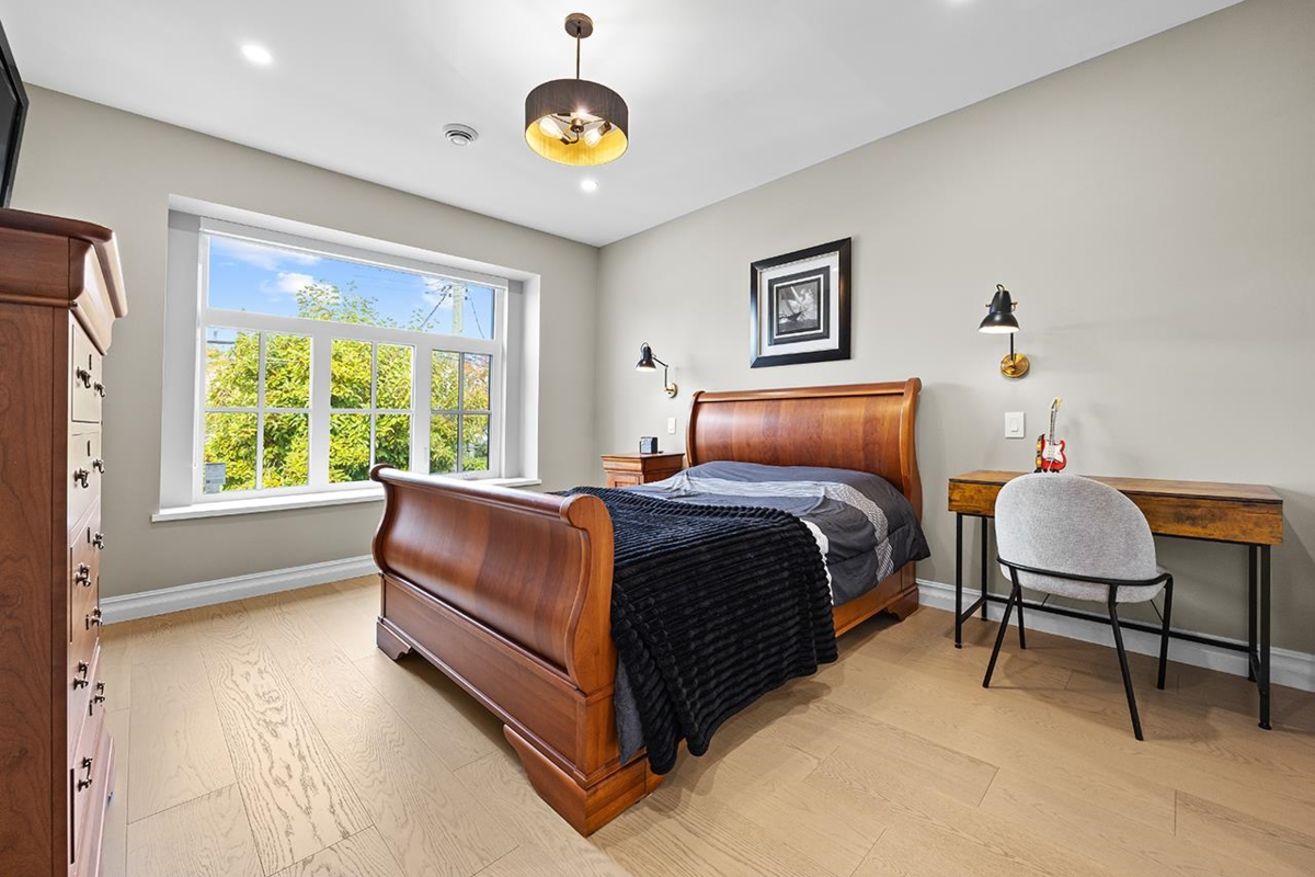 Outdoor Patio Photo of 6902 Kitchener Street, Burnaby, BC