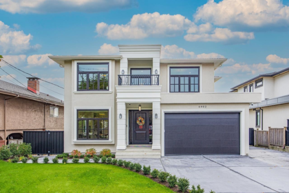 6902 Kitchener Street, Burnaby, BC, Burnaby — 7 bed single family residence for sale