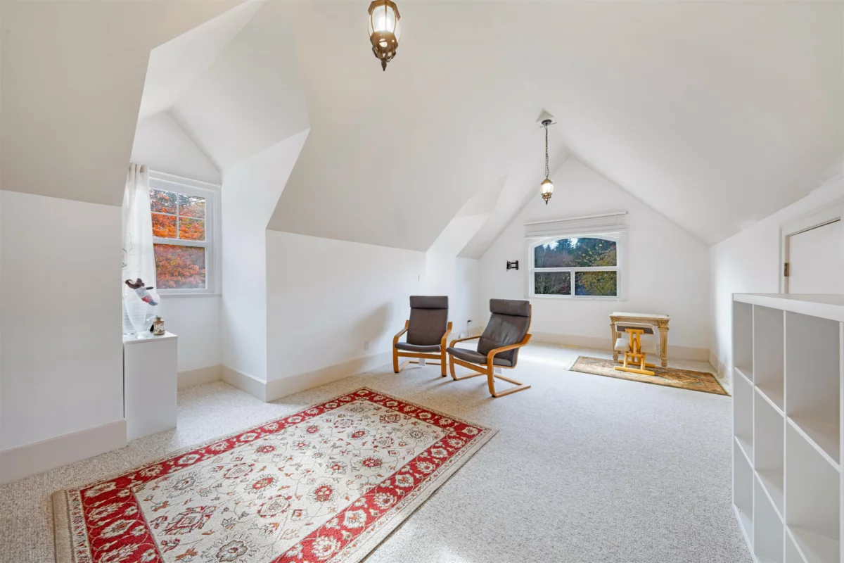 Entry Foyer Photo of 13989 29 Avenue, Surrey, BC