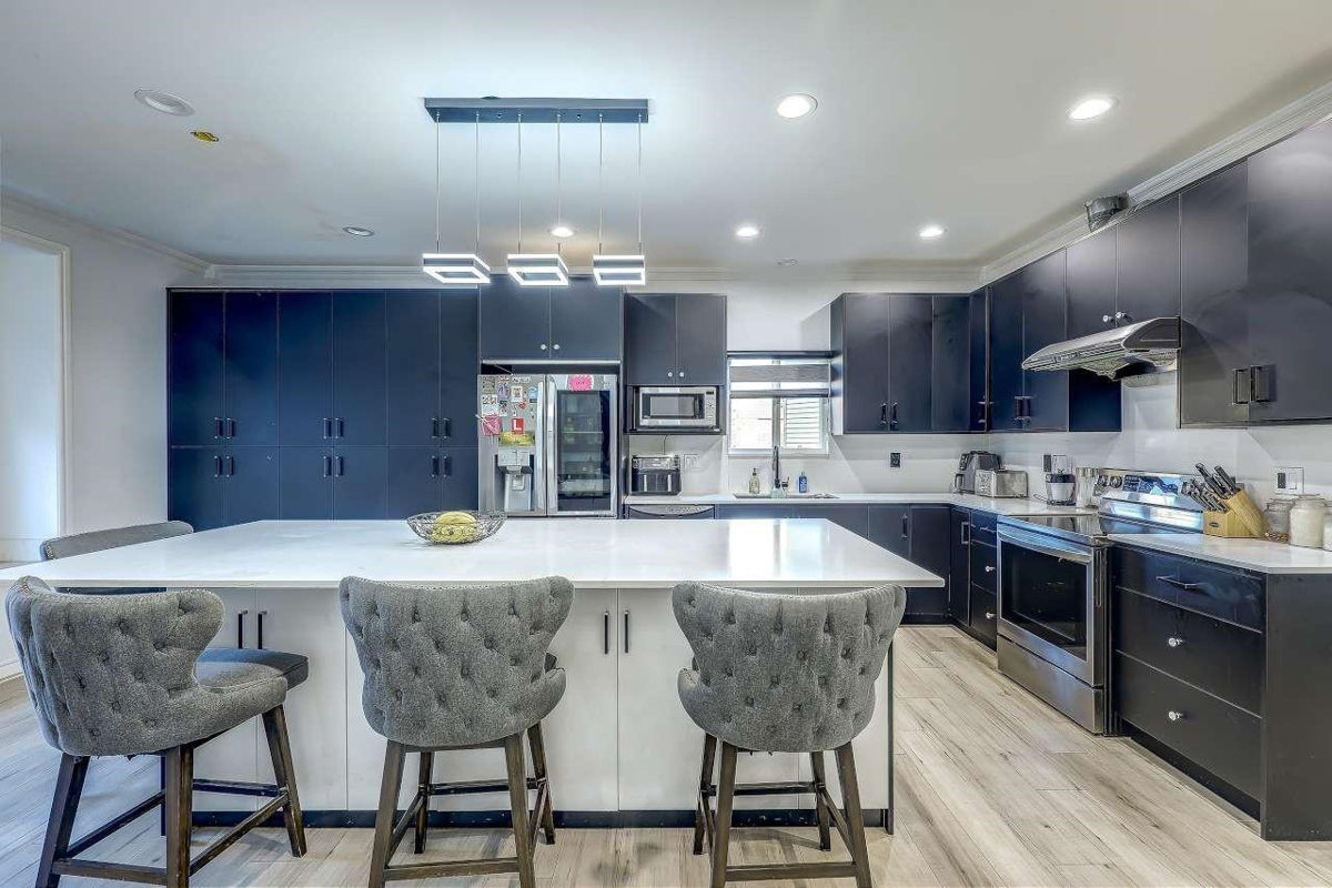 Kitchen Photo of 7171 151 Street, Surrey, BC