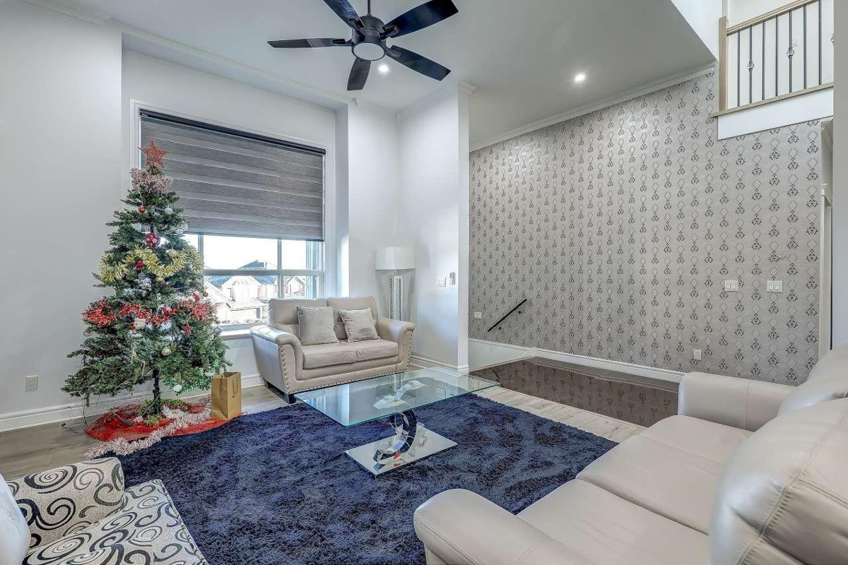 Office / Den Photo of 7171 151 Street, Surrey, BC