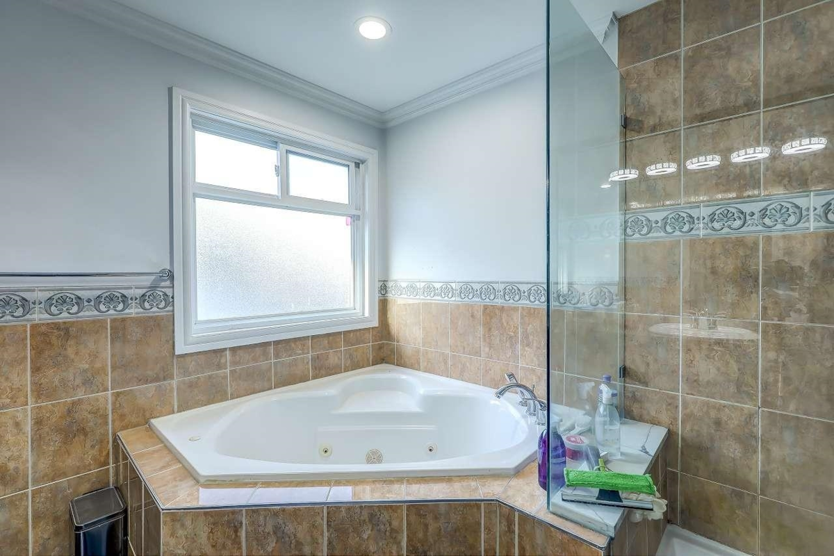 Outdoor Deck Photo of 7171 151 Street, Surrey, BC