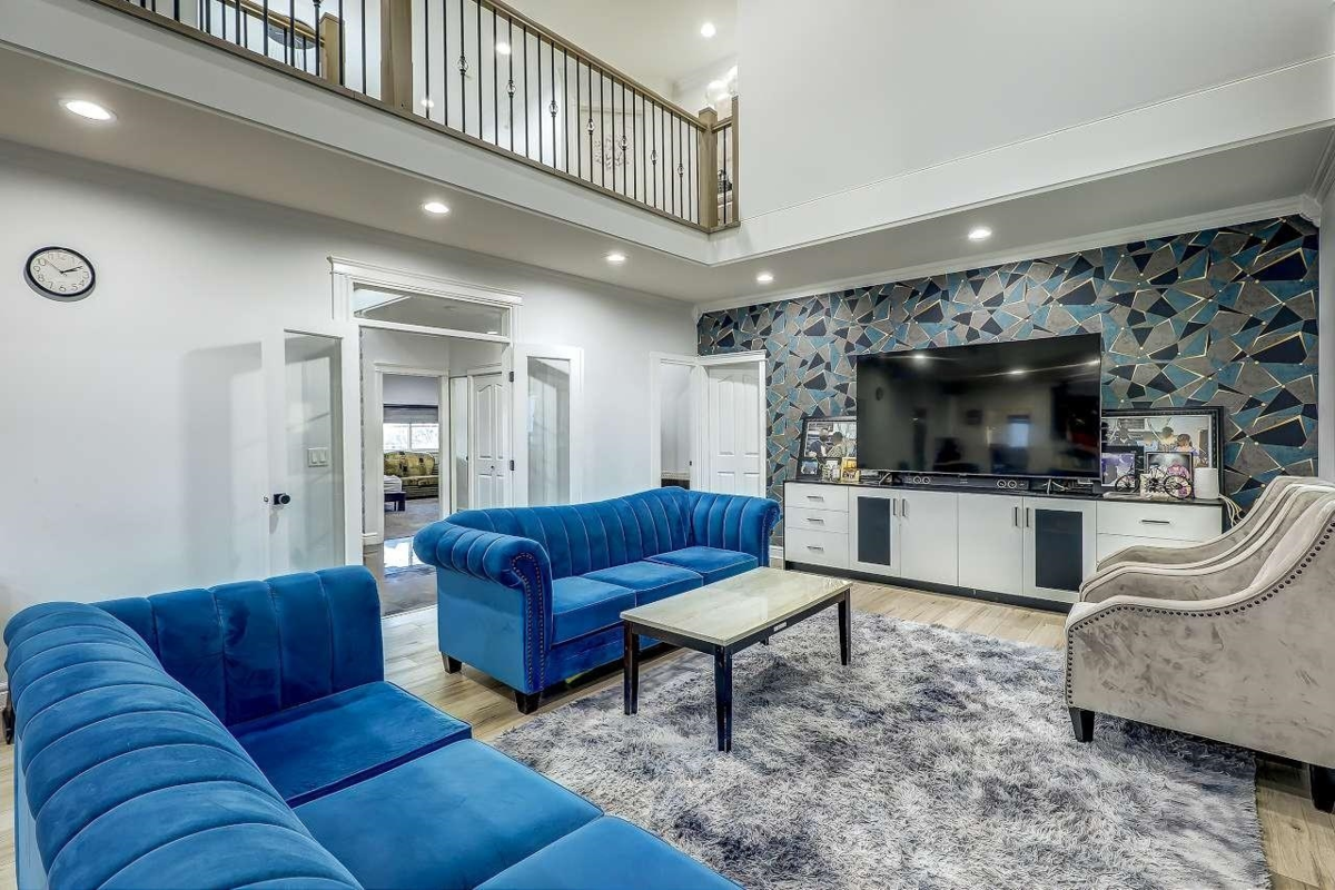 Primary Bathroom Photo of 7171 151 Street, Surrey, BC