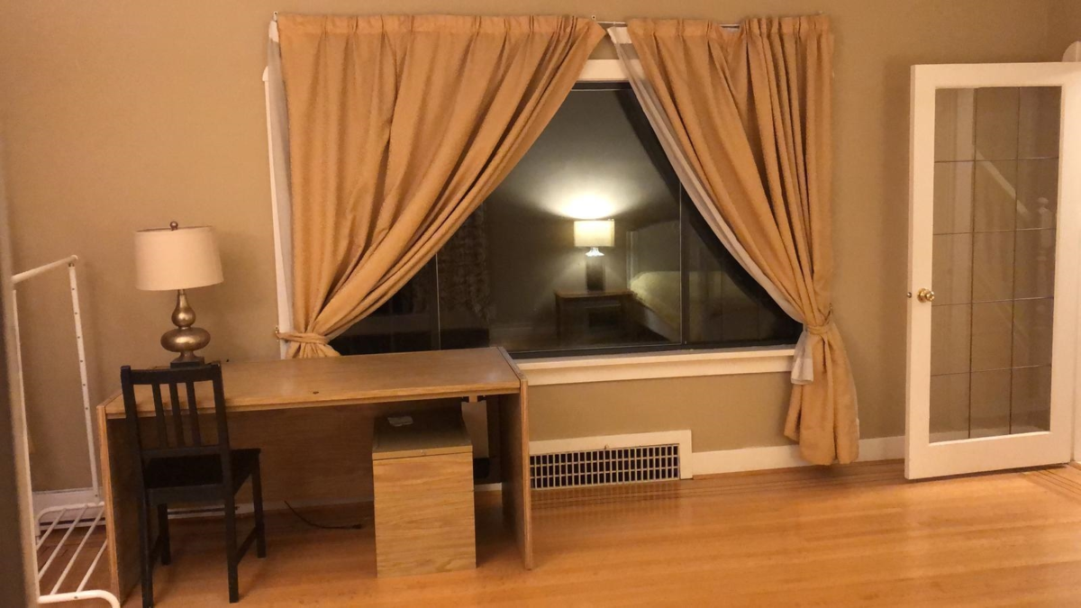 Family Room Photo of 6948 Broadway, Burnaby, BC