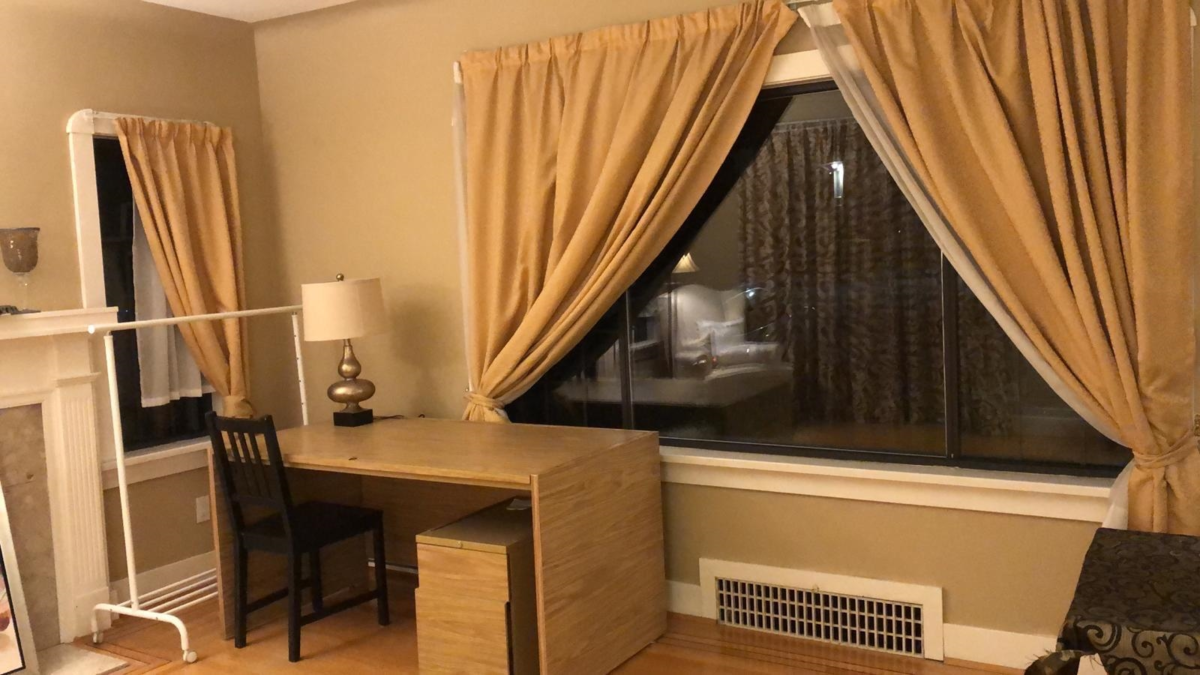 Primary Bathroom Photo of 6948 Broadway, Burnaby, BC