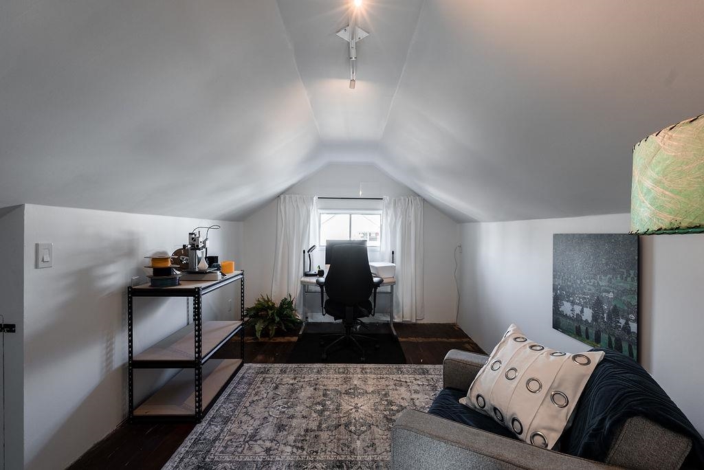 Office / Den Photo of 2867 E Georgia Street, Vancouver, BC