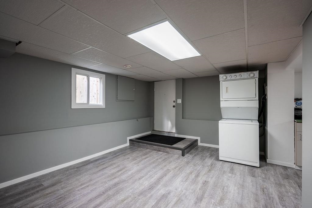 Staircase Photo of 2867 E Georgia Street, Vancouver, BC