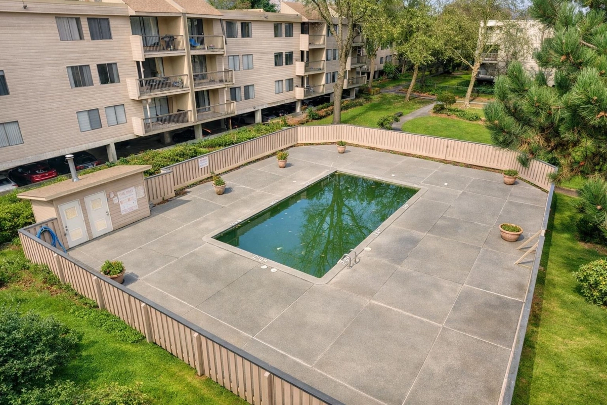 Breakfast Nook Photo of 323 8511 Ackroyd Road, Richmond, BC