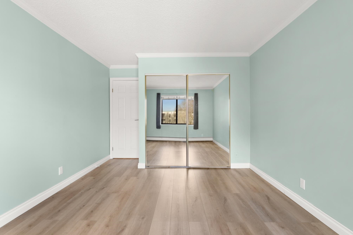 Hot Tub / Spa Photo of 323 8511 Ackroyd Road, Richmond, BC