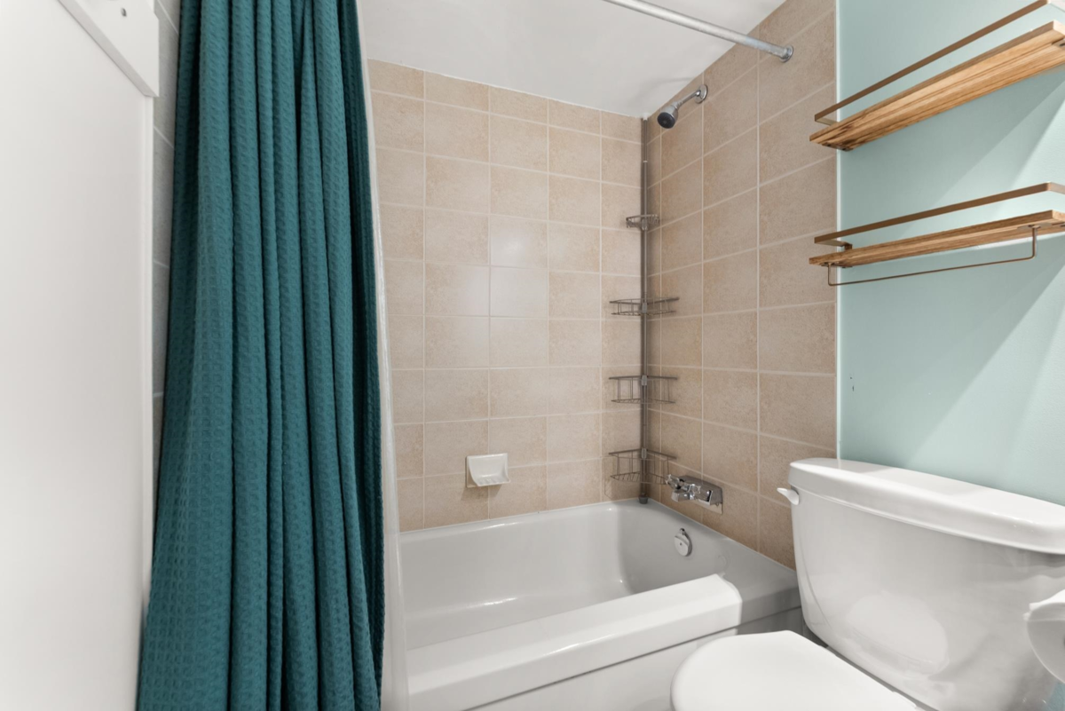 Loft / Bonus Room Photo of 323 8511 Ackroyd Road, Richmond, BC