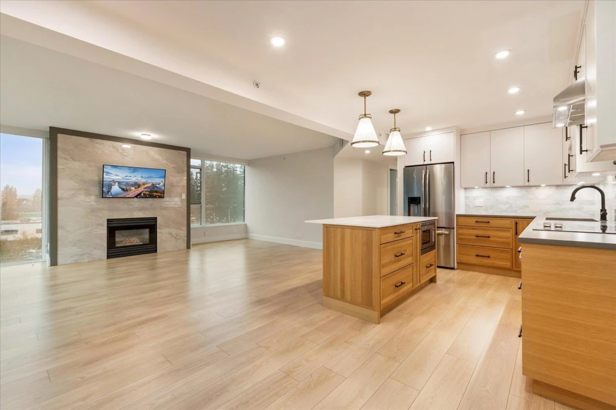 Loft / Bonus Room Photo of 504 32330 South Fraser Way, Abbotsford, BC