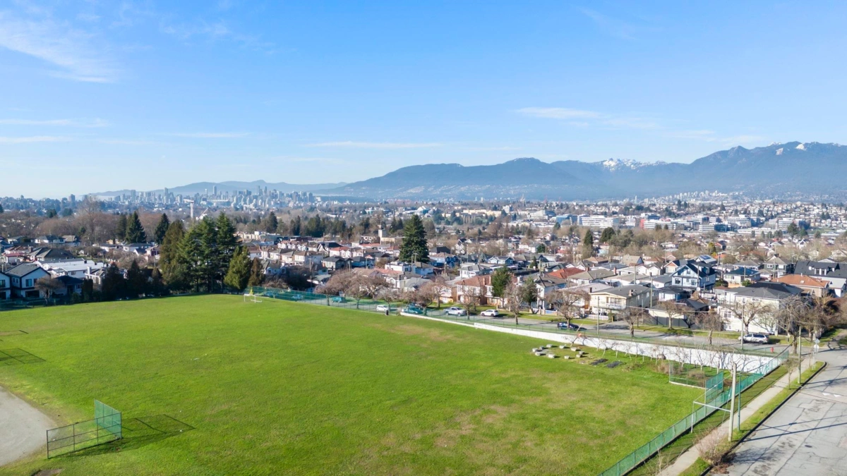 Basement Recreation Room Photo of 3206 E 25th Avenue, Vancouver, BC