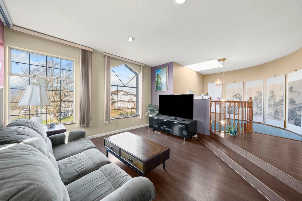 Living Room Photo of 3206 E 25th Avenue, Vancouver, BC