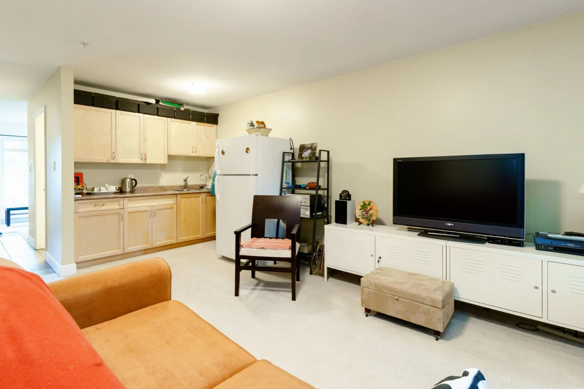 Primary Bedroom Photo of 2018 Fraser Avenue, Port Coquitlam, BC