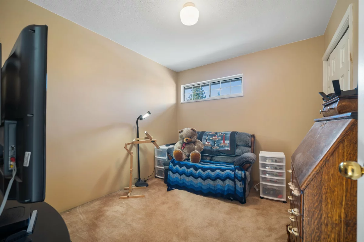 Mudroom Photo of 9564 204a Street, Langley, BC