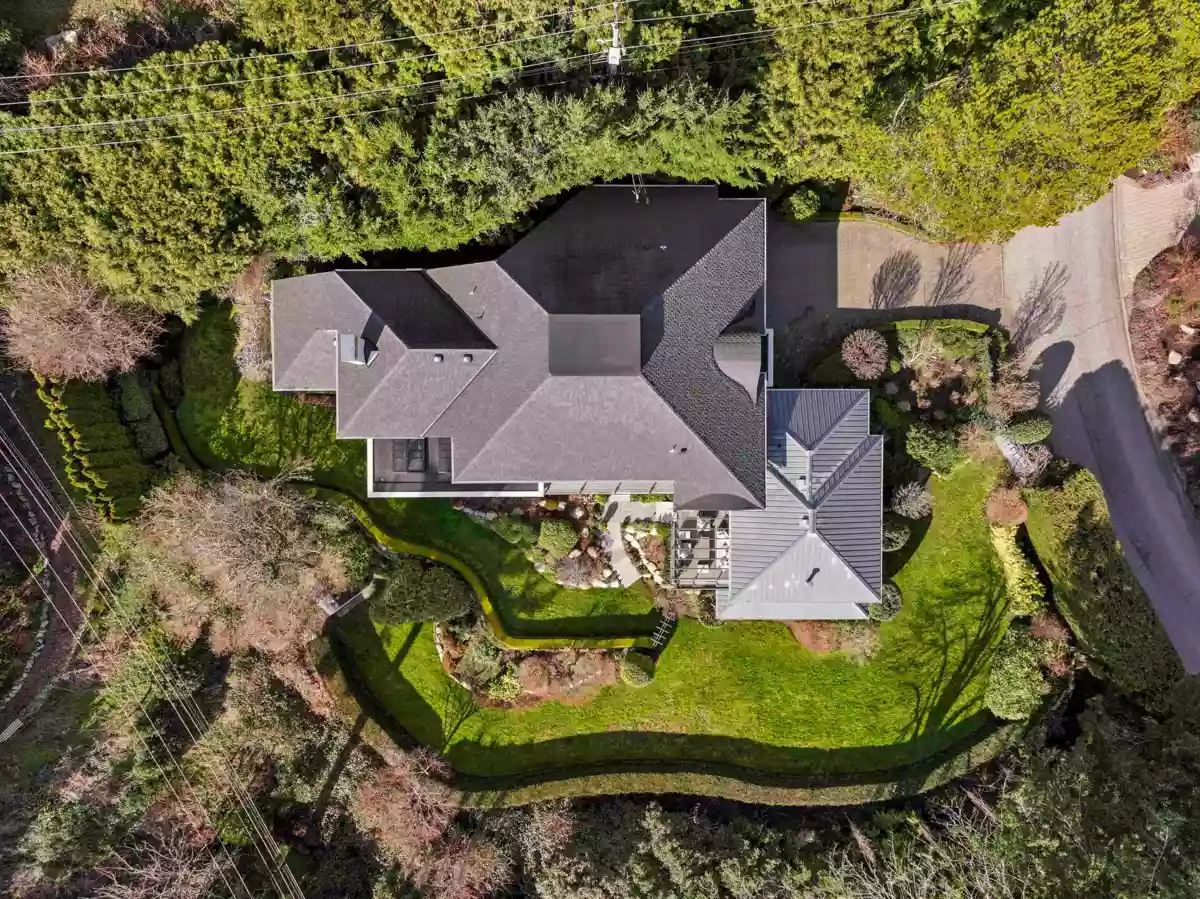 Fitness Center Photo Near 6215 Overstone Drive, West Vancouver, BC