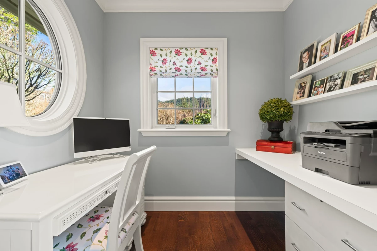 Outdoor Deck Photo of 6215 Overstone Drive, West Vancouver, BC