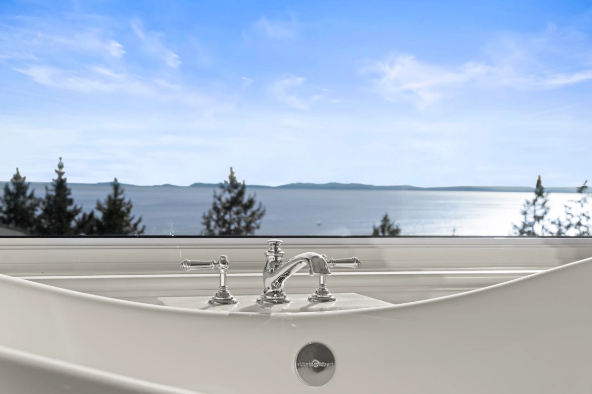 Outdoor Kitchen Photo of 6215 Overstone Drive, West Vancouver, BC