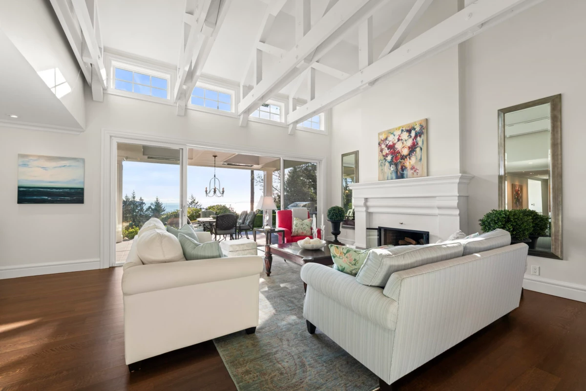 Primary Bathroom Photo of 6215 Overstone Drive, West Vancouver, BC