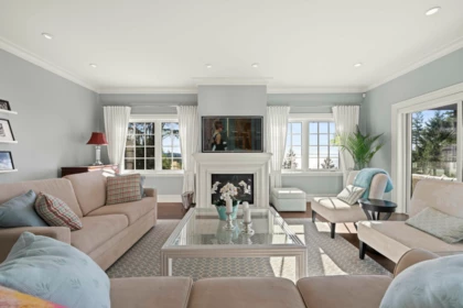 Breakfast Nook Photo of 6215 Overstone Drive, West Vancouver, BC