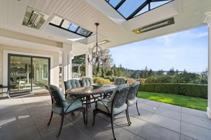 Entry Foyer Photo of 6215 Overstone Drive, West Vancouver, BC