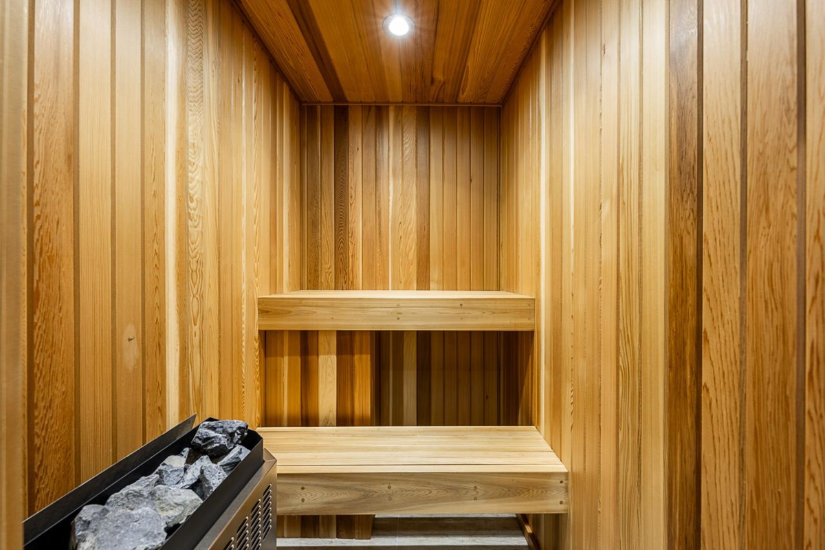 Aerial View of 15567 Pacific Avenue, White Rock, BC