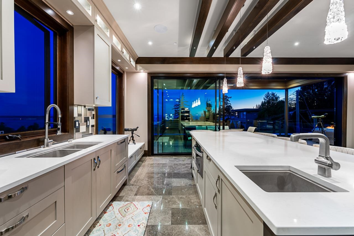 Bedroom 3 Photo of 15567 Pacific Avenue, White Rock, BC