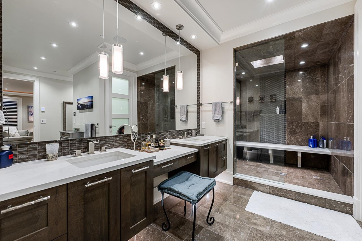 Garage Interior Photo of 15567 Pacific Avenue, White Rock, BC