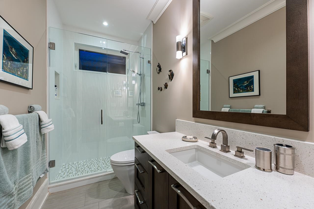 Outdoor Deck Photo of 15567 Pacific Avenue, White Rock, BC