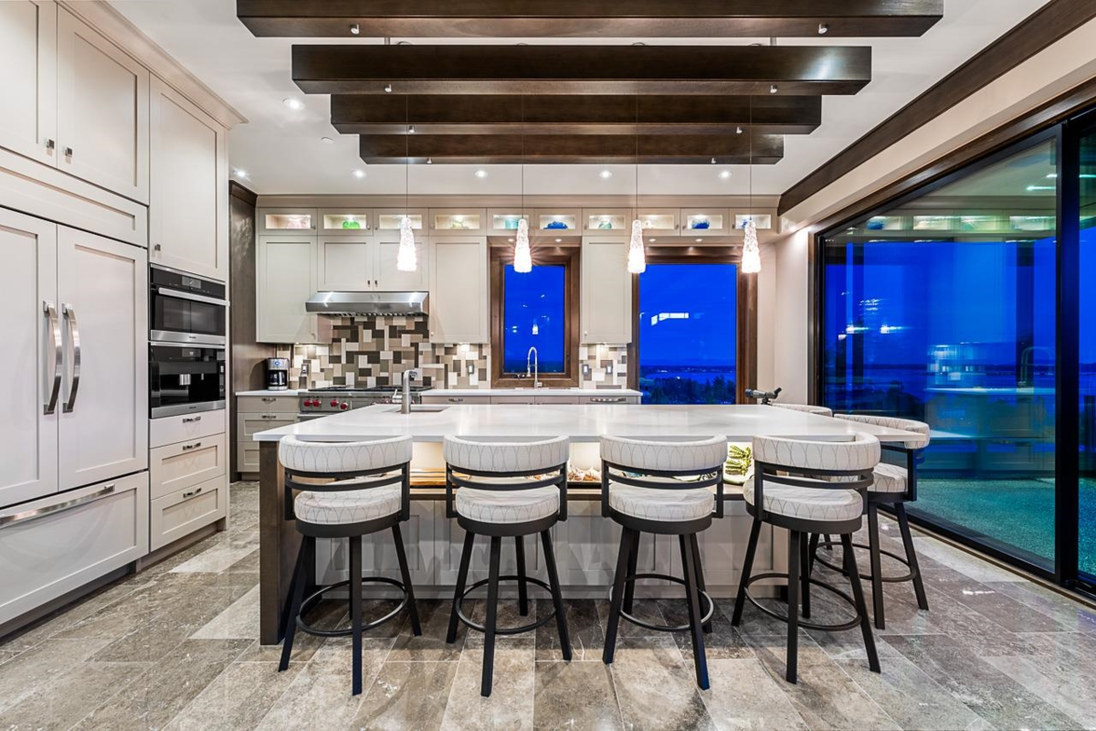 Primary Bedroom Photo of 15567 Pacific Avenue, White Rock, BC