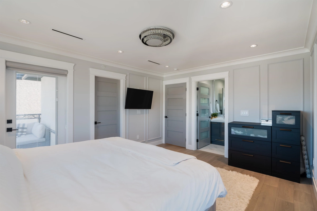 Primary Bathroom Photo of 2783 E 27th Avenue, Vancouver, BC