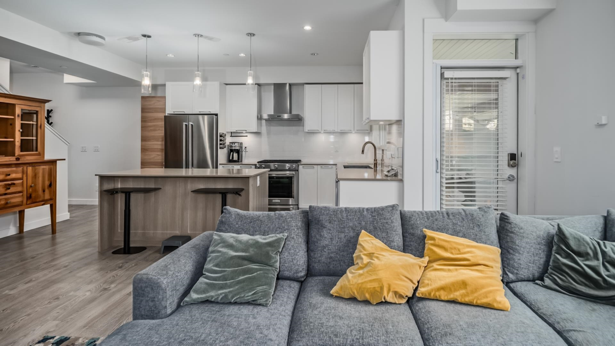 Primary Bathroom Photo of 24 23539 Gilker Hill Road, Maple Ridge, BC