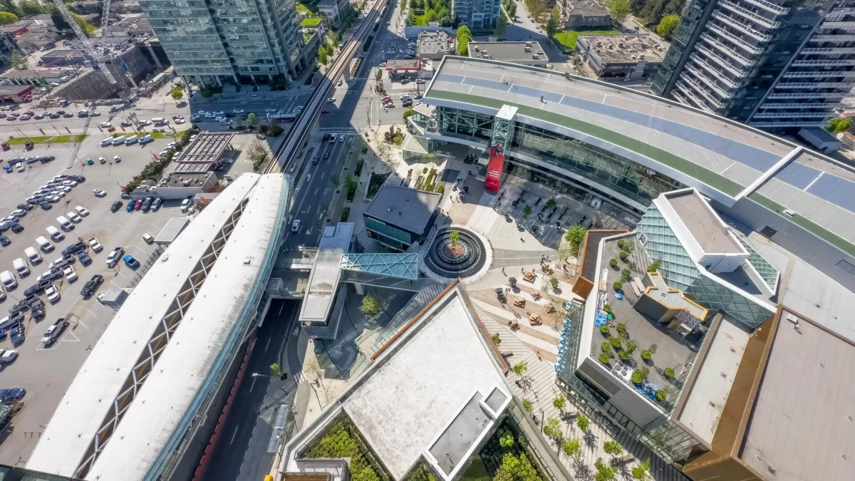 Mudroom Photo of 2609 1955 Alpha Way, Burnaby, BC
