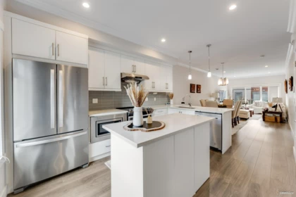 Breakfast Nook Photo of 2 13328 96 Avenue, Surrey, BC