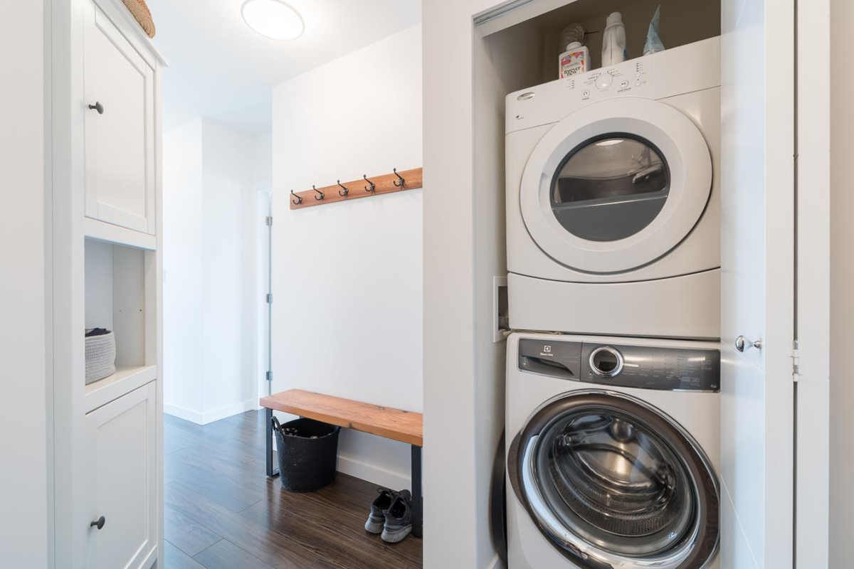 Basement Recreation Room Photo of 306 202 E 24th Avenue, Vancouver, BC