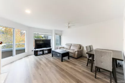 301 7480 Gilbert Road, Richmond, BC