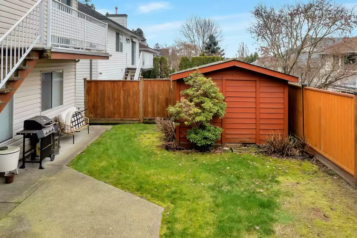 Kitchen Photo of 1655 Mcpherson Drive, Port Coquitlam, BC
